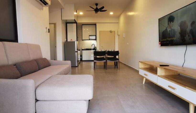 Mykey The Quartz A 06 08 Melaka City