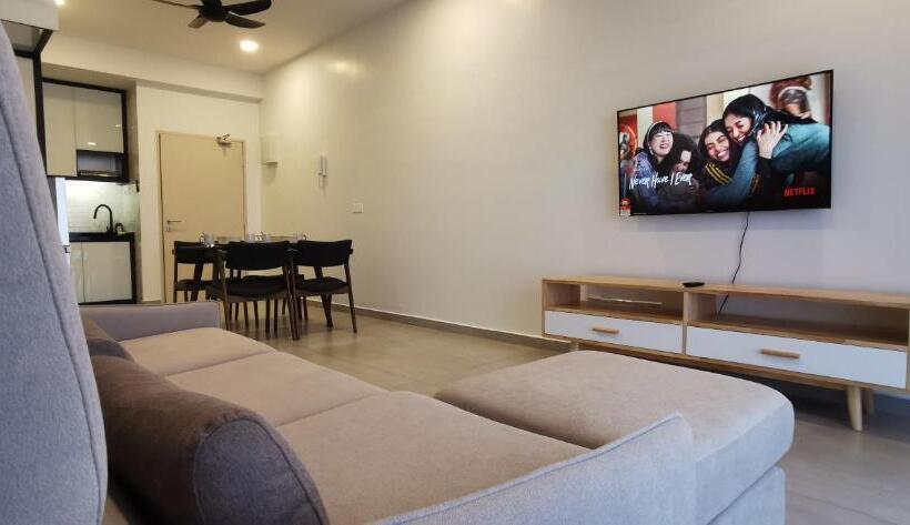 Mykey The Quartz A 06 08 Melaka City