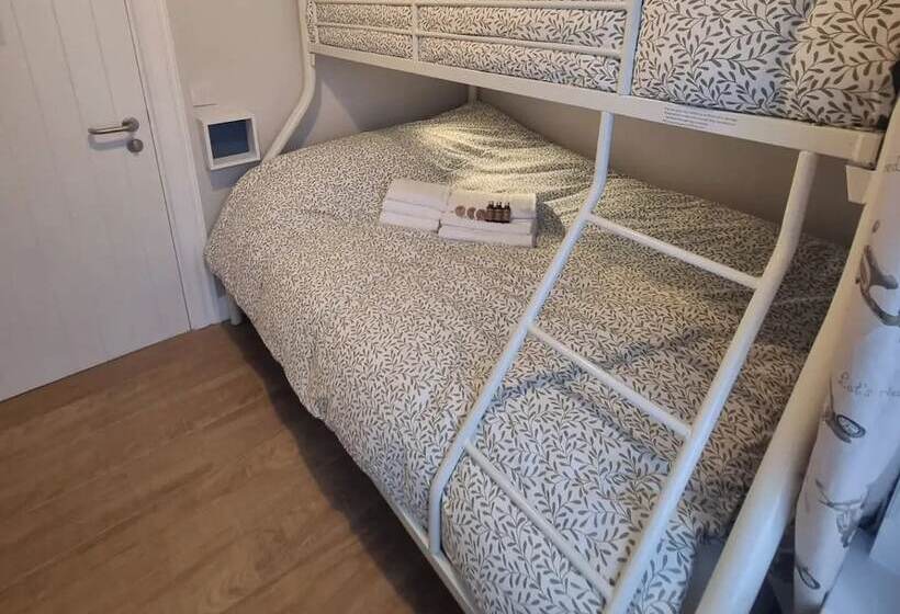 Пансион The Monkey Puzzle