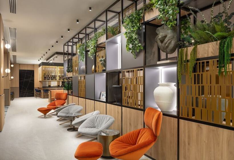 هتل Courtyard By Marriott Cluj Napoca Downtown