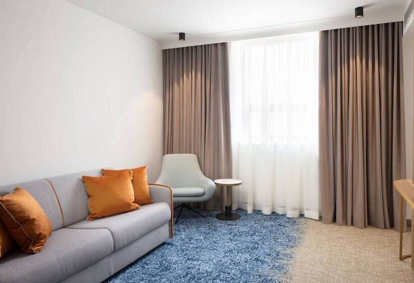 هتل Courtyard By Marriott Cluj Napoca Downtown