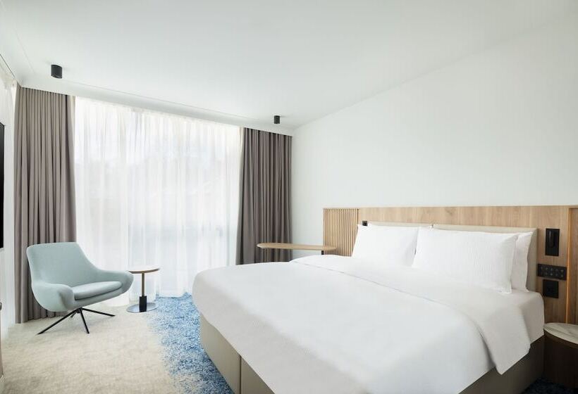 هتل Courtyard By Marriott Cluj Napoca Downtown