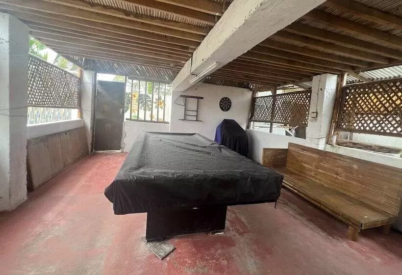 Hotelli Lover S Point Beach Front Resort