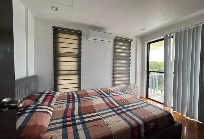 Hotelli Lover S Point Beach Front Resort