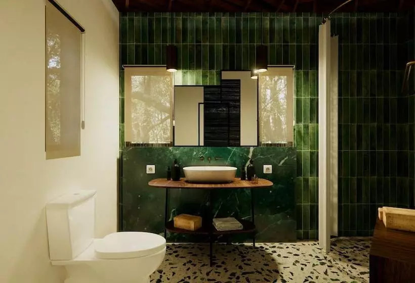 ホテル Oshom Bali