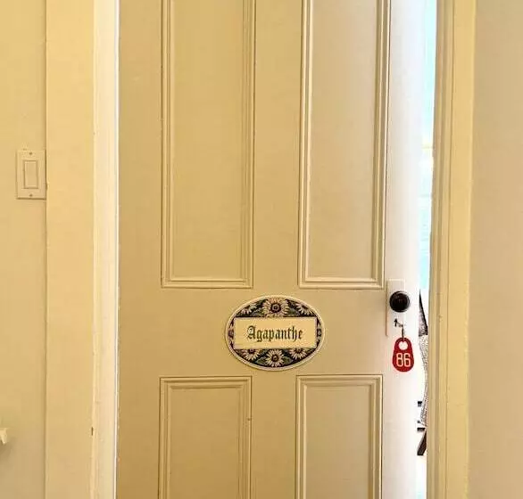 Aamiaismajoitus (B&B) Chez Maleterre