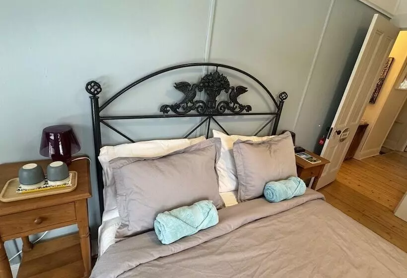 Aamiaismajoitus (B&B) Chez Maleterre