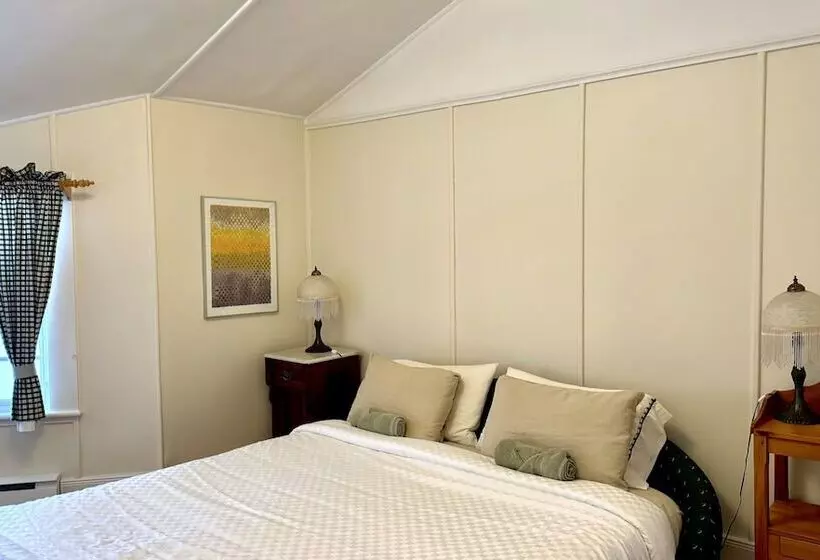 Aamiaismajoitus (B&B) Chez Maleterre