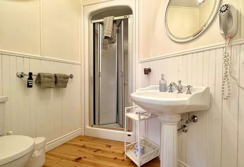 Aamiaismajoitus (B&B) Chez Maleterre