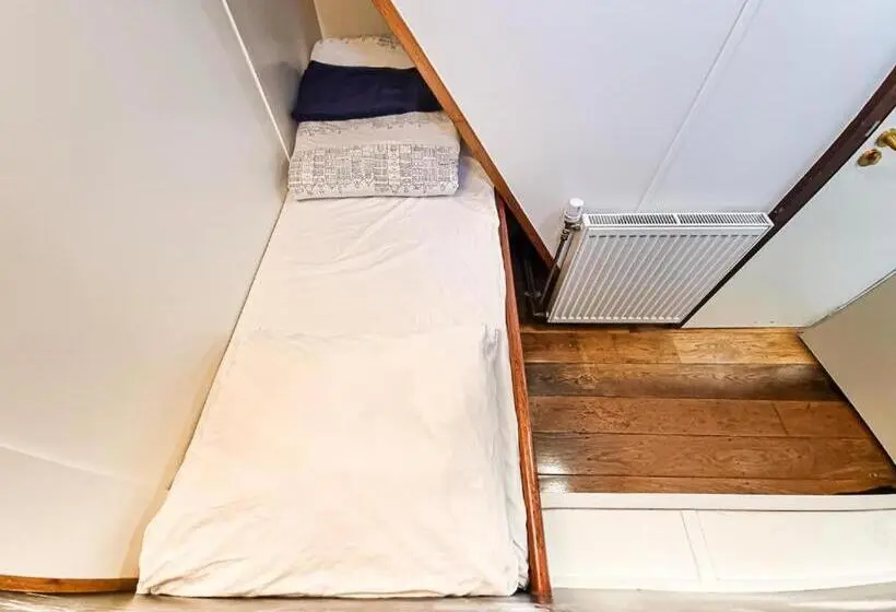 هاستل Neptune Boatique Hotel Amsterdam