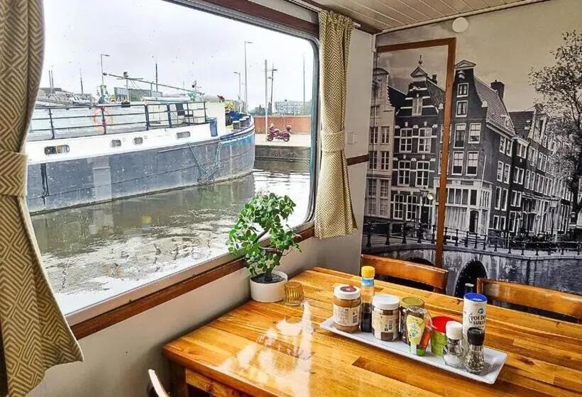 هاستل Neptune Boatique Hotel Amsterdam