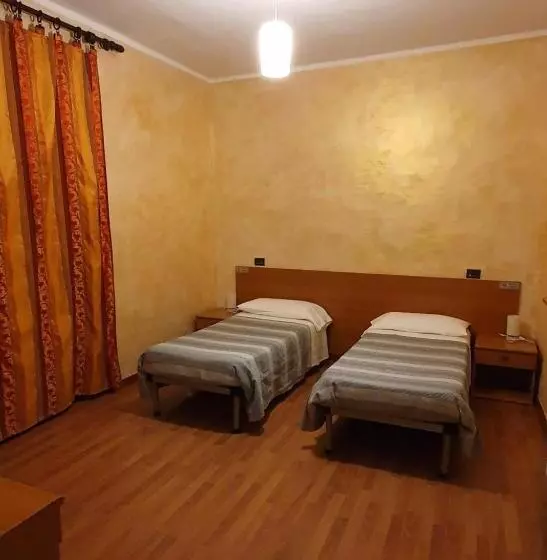 Hotelli Albergo Leon D Oro