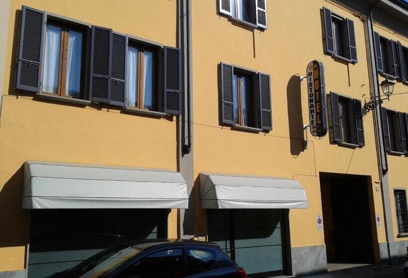 Отель Albergo Leon D Oro