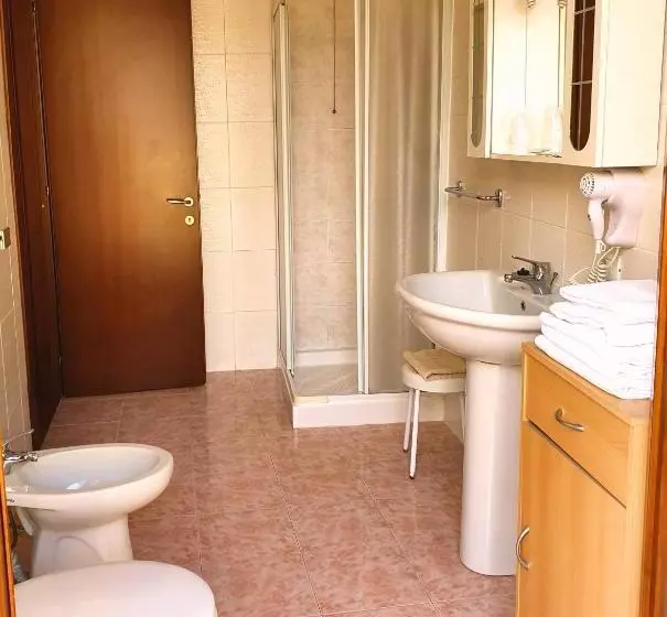 Hotelli Albergo Leon D Oro