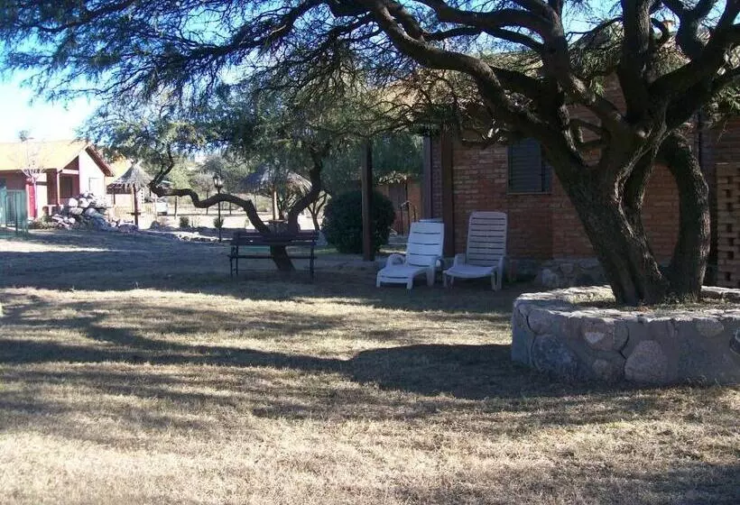 ホテル Cabañas El Aguaribay