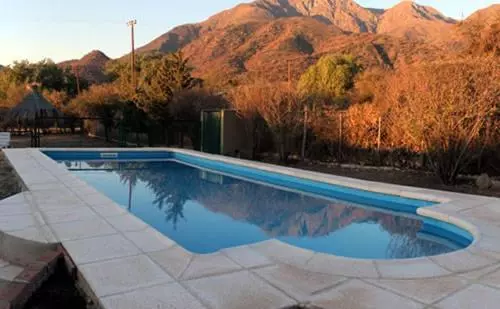 ホテル Cabañas El Aguaribay