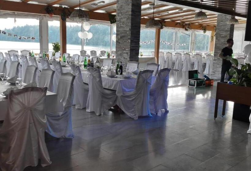 تختخواب و صبحانه Gostisce Jezero