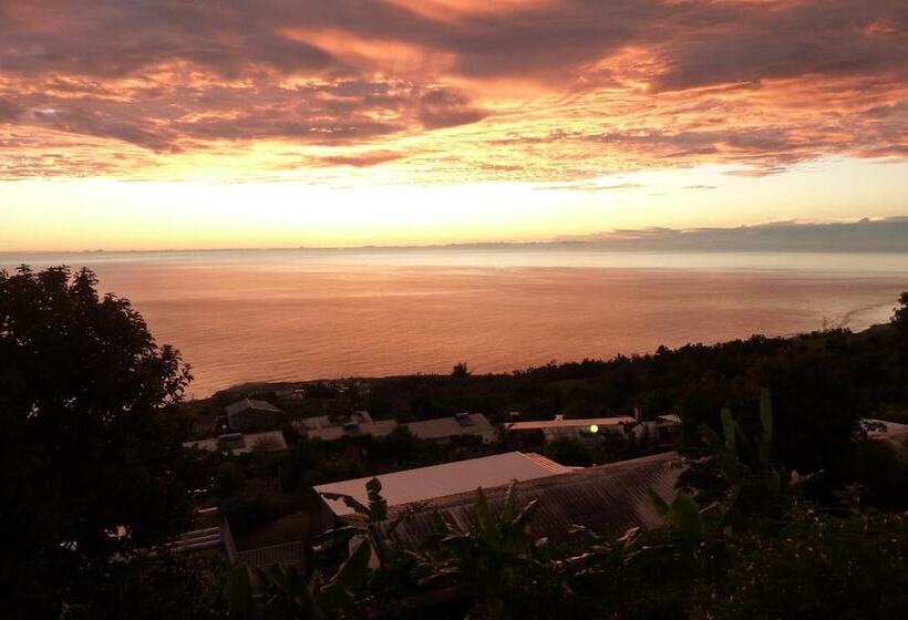 تختخواب و صبحانه La Caz Oceane