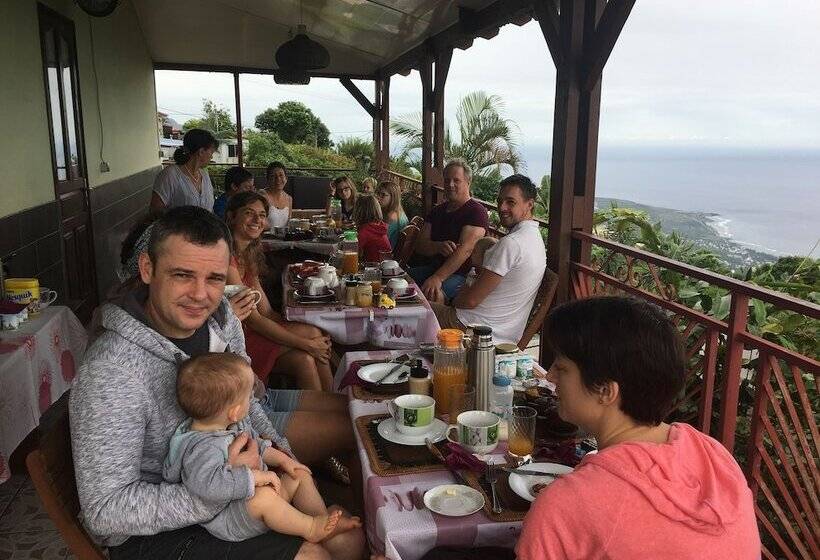 تختخواب و صبحانه La Caz Oceane