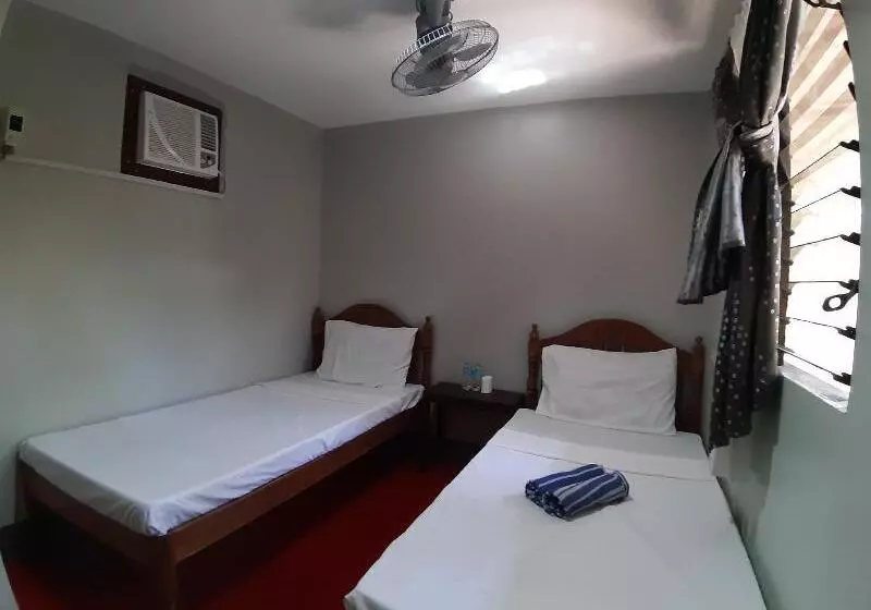 Aamiaismajoitus (B&B) Reddoorz Plus @ Rizal Avenue Palawan