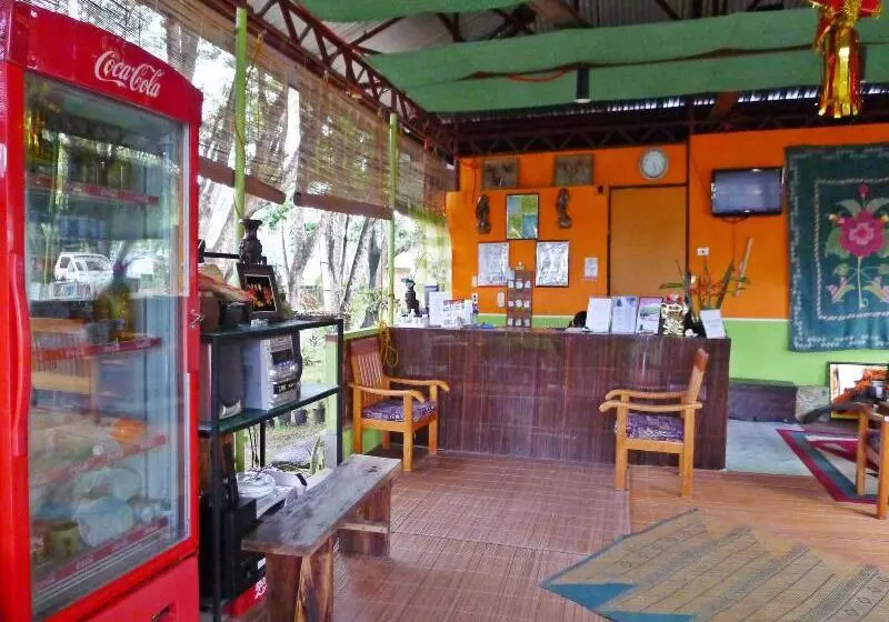 Aamiaismajoitus (B&B) Reddoorz Plus @ Rizal Avenue Palawan
