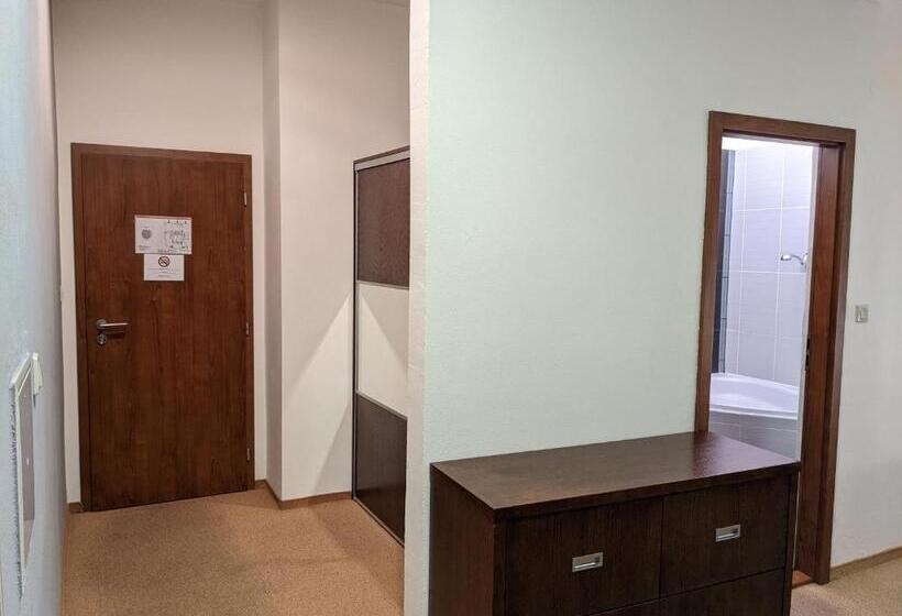 Garni Hotel Cosmopolitan