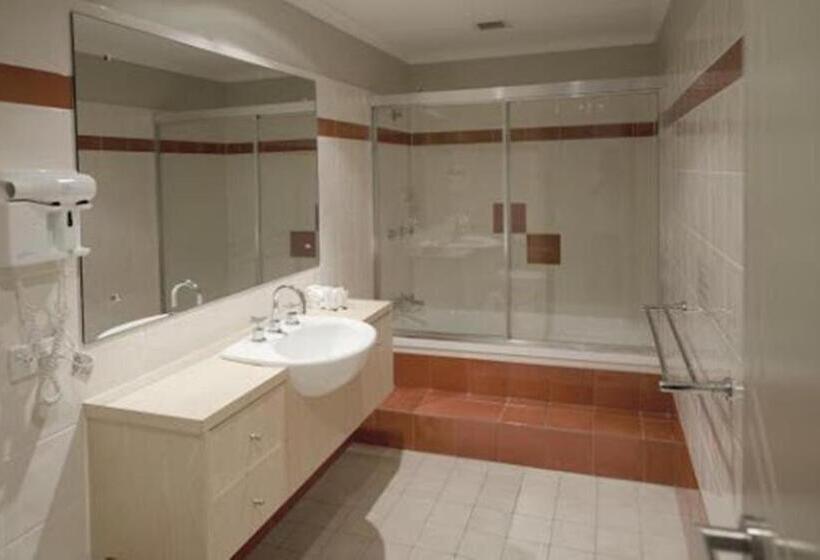 Rose Palace Hotel, Gulberg