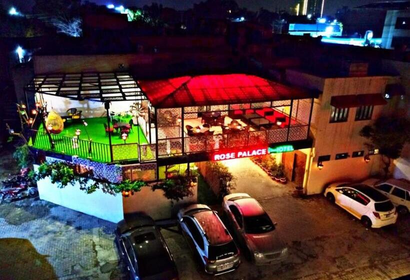 Rose Palace Hotel, Gulberg