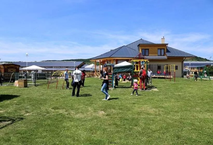 ホテル Rozálka