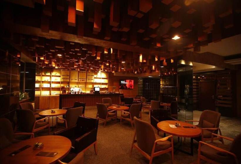 The Corporate Hotel Central