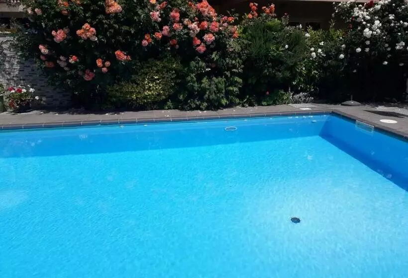 هتل Villa Jordan
