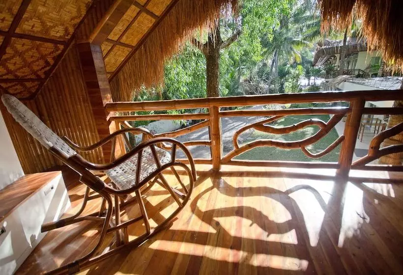 Mike's Dauin Dive Resort