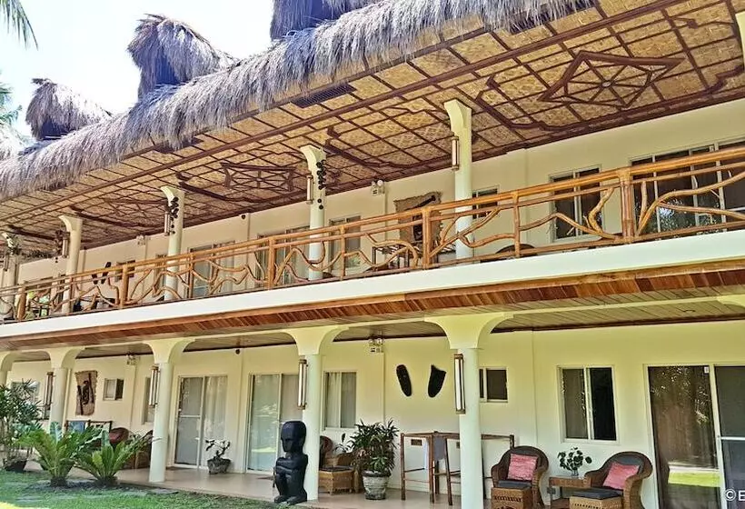 Mike's Dauin Dive Resort