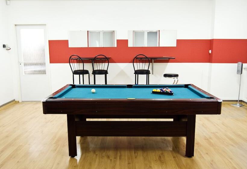 Nitra Glycerin Hostel