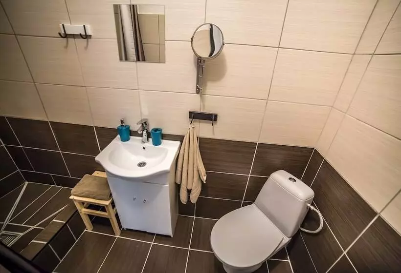 Nitra Glycerin Hostel