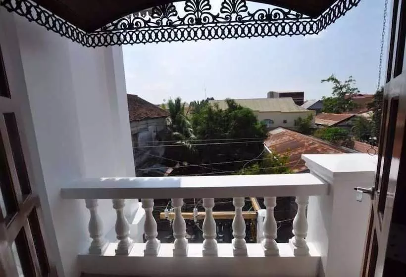 West Loch Park Hotel Vigan
