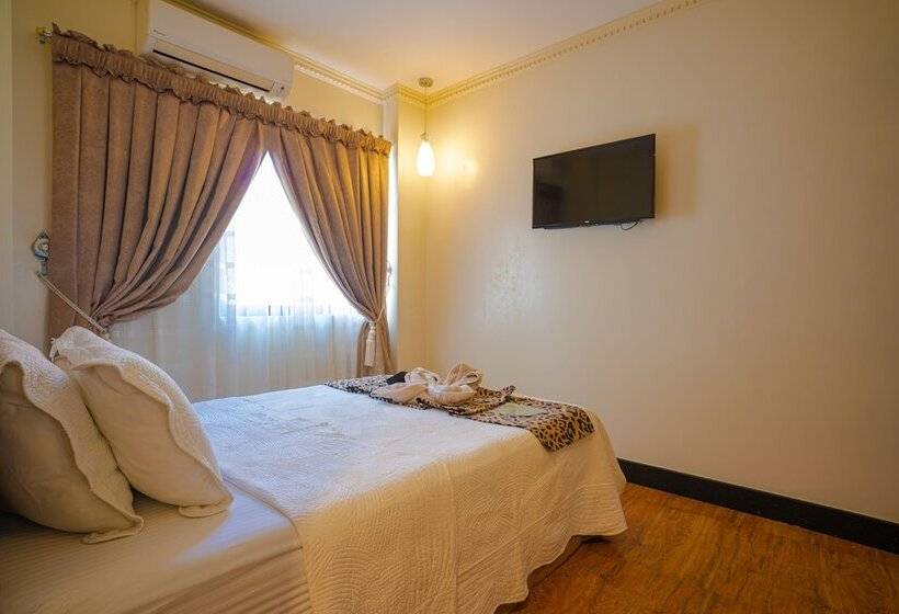 West Loch Park Hotel Vigan