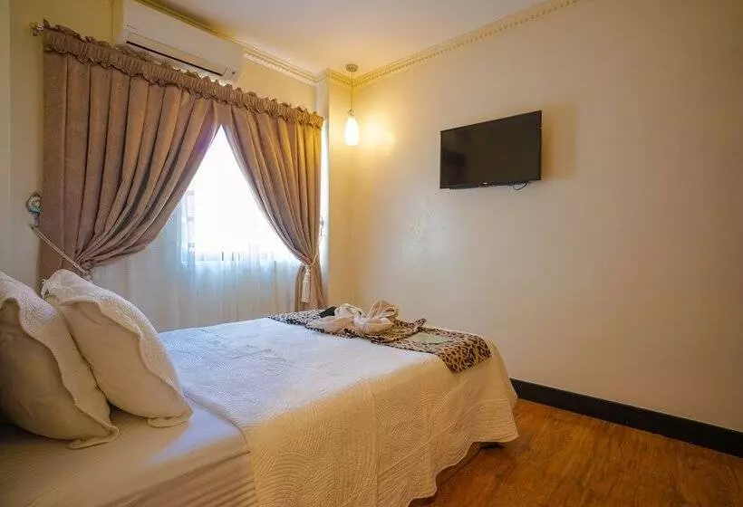 West Loch Park Hotel Vigan
