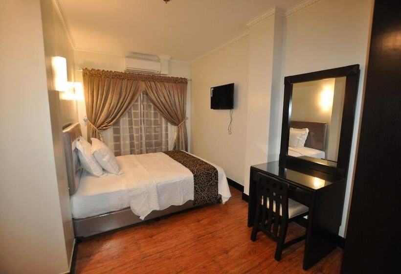 West Loch Park Hotel Vigan