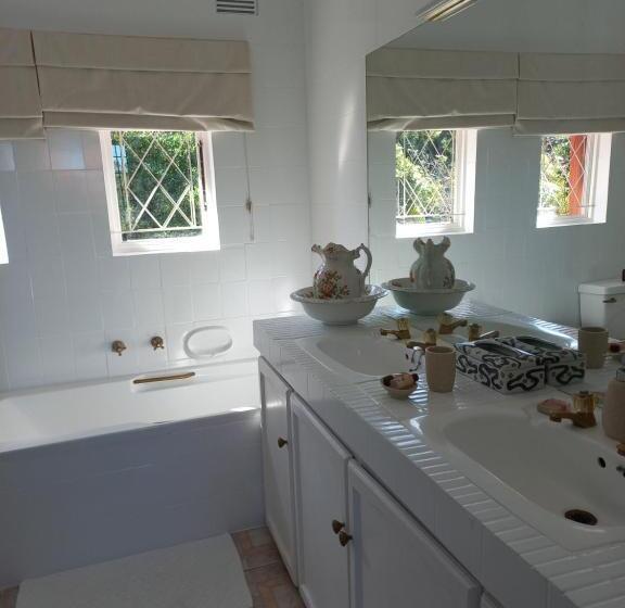 住宿加早餐  18 Pioneer Kloof