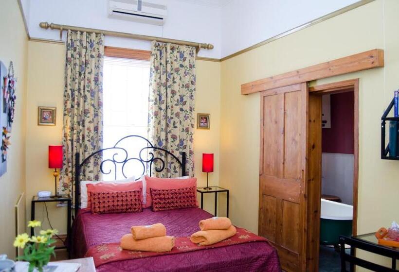 住宿加早餐  Annies House