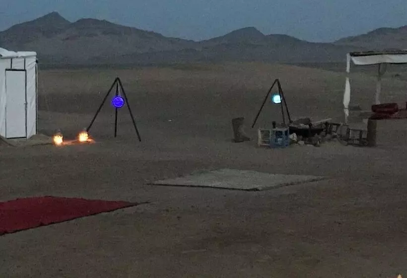 تختخواب و صبحانه Karim Sahara