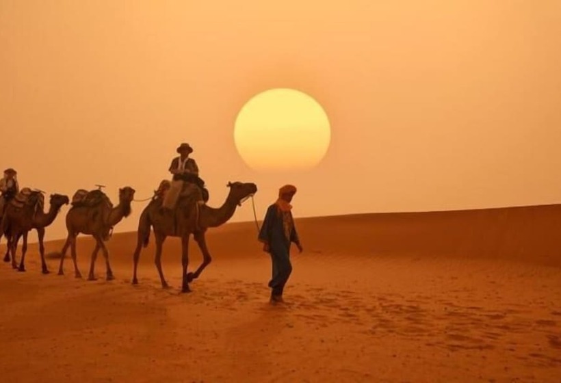 مبيت وإفطار Karim Sahara