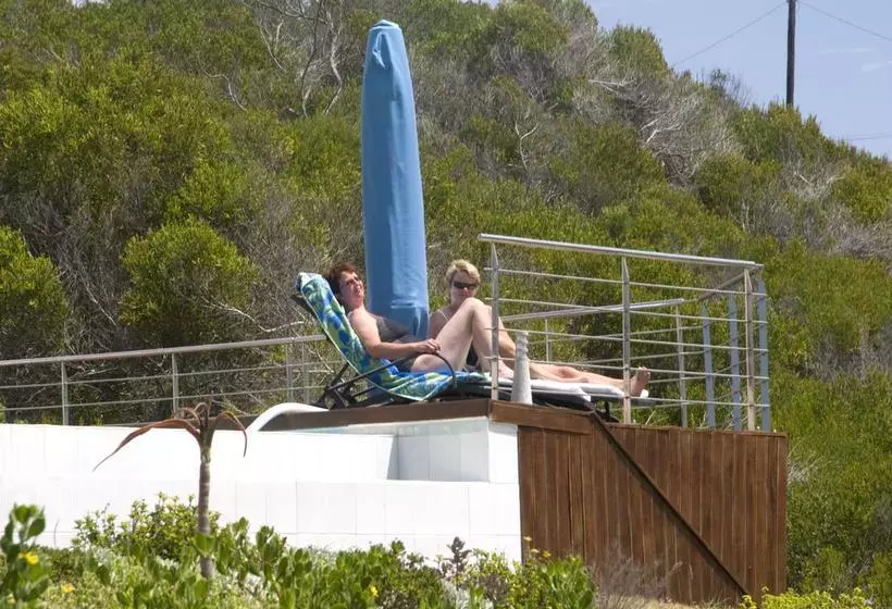 Aamiaismajoitus (B&B) Moya Manzi Beach House