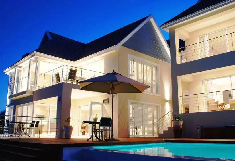 Aamiaismajoitus (B&B) Moya Manzi Beach House