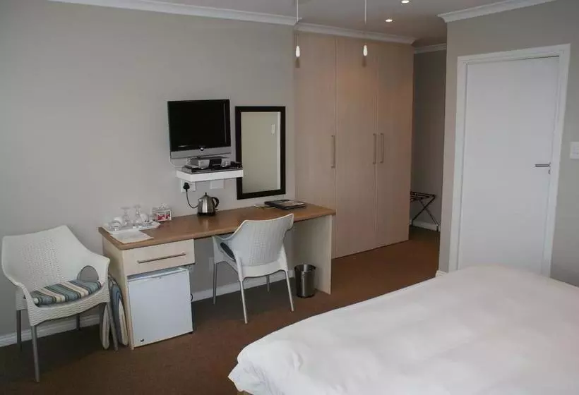 Aamiaismajoitus (B&B) Moya Manzi Beach House