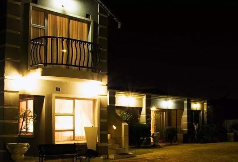 تختخواب و صبحانه Rolls Royce Guest House