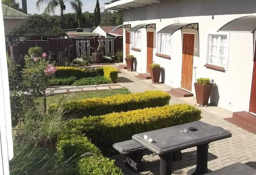 Casakaya Bed And Breakfast