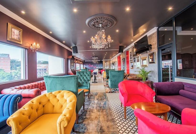 Emakhosini Hotel On East