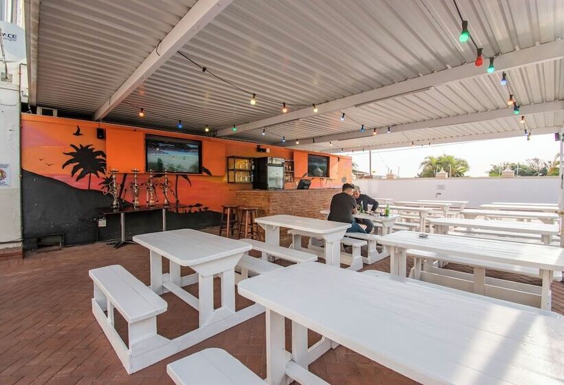 Emakhosini Hotel On East